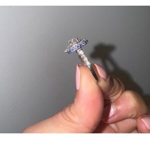 Engagement ring —! Love it just want different / change / upgrade :)
